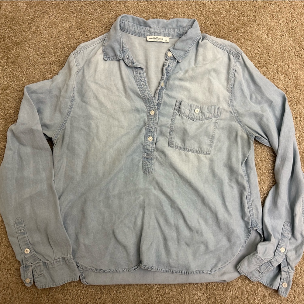 Abercrombie & Fitch Denim Quarter Button Women’s